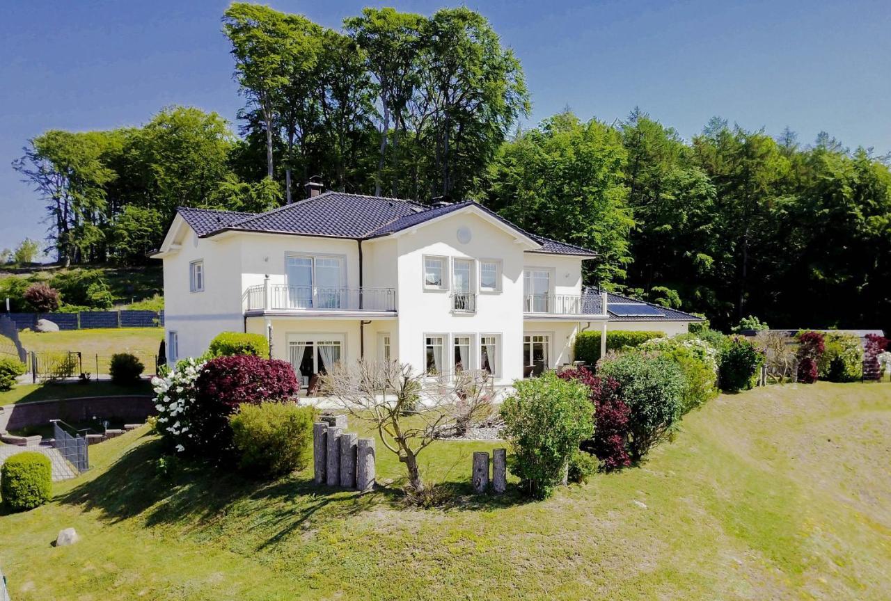Ferienwohnungen Ostseebad Sellin Exterior photo